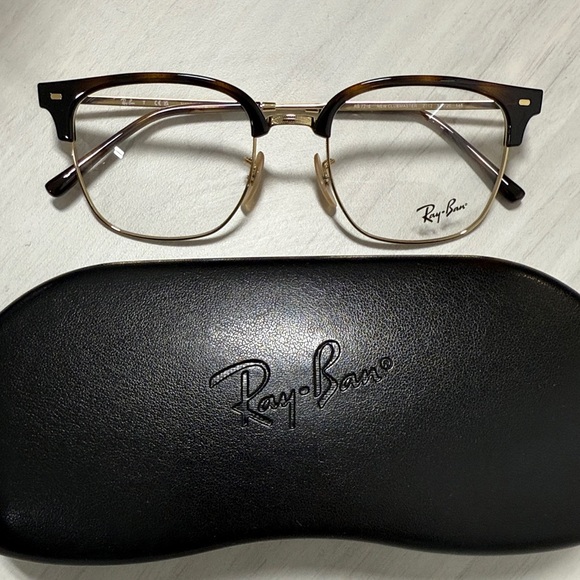Ray-Ban Other - Ray-Ban Tortoise and Gold Men's Glasses rb 7216 new clubmaster